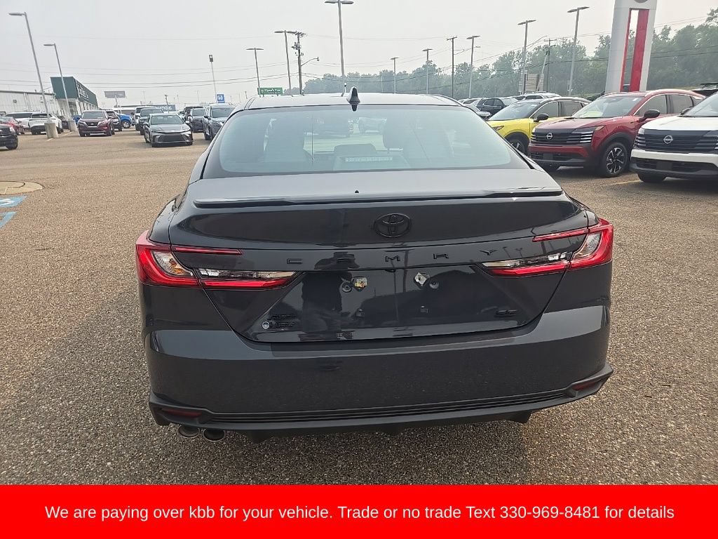 Used 2025 Toyota Camry SE AWD/4WD image 6