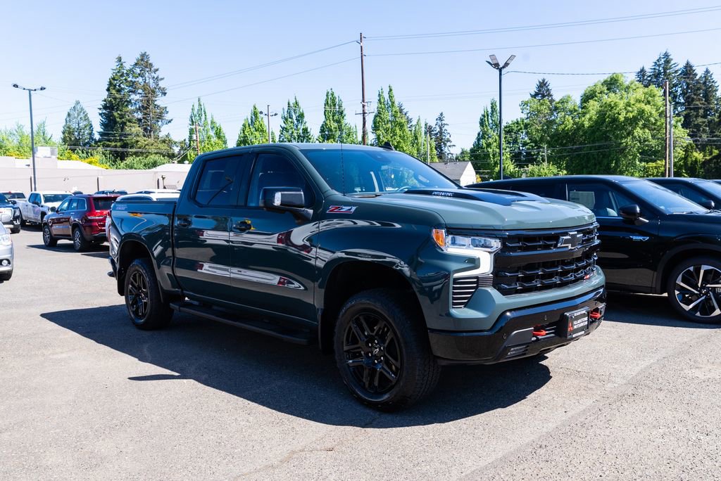Used 2025 Chevrolet Silverado 1500 LT Trail Boss w/ Convenience Package II AWD/4WD image 26