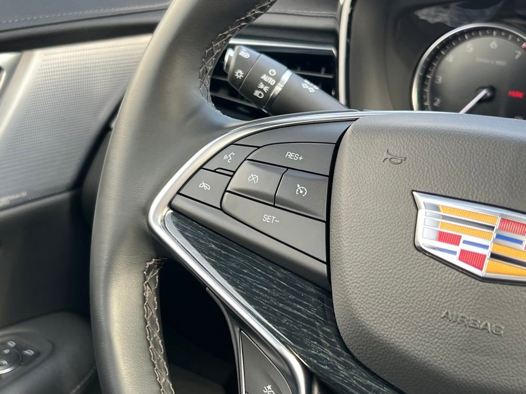 Certified 2025 Cadillac XT5 Premium Luxury image 30