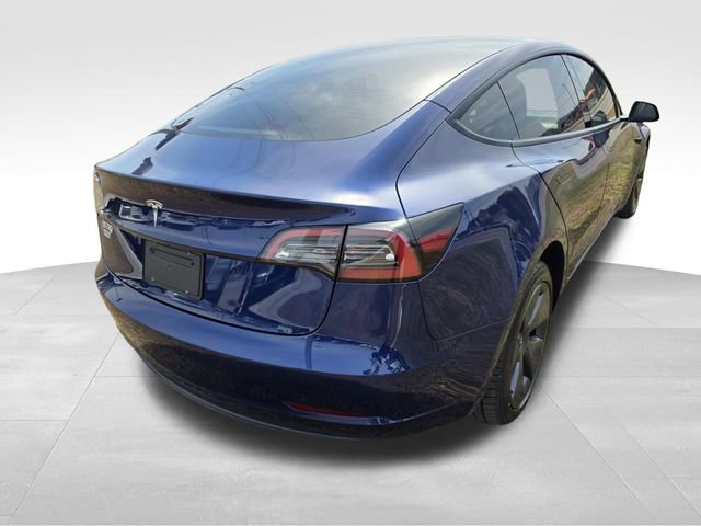 Used 2023 Tesla Model 3 Standard Range image 4