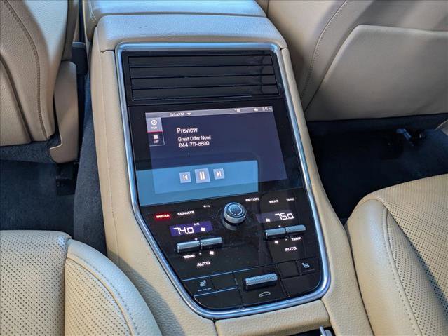 Used 2022 Porsche Panamera image 19