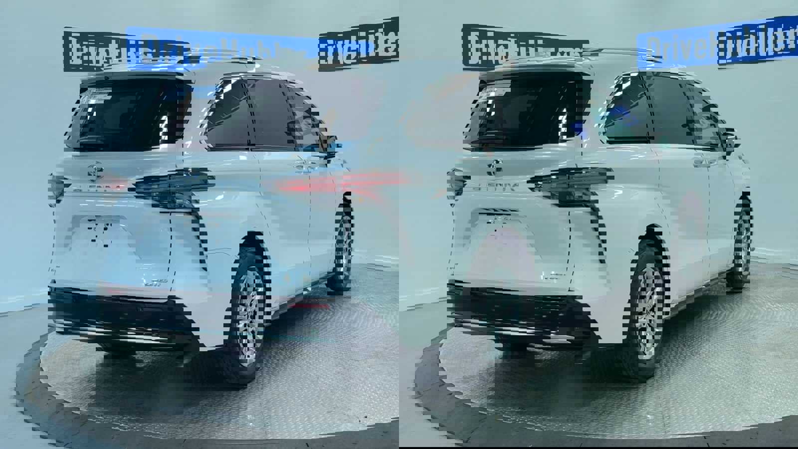 Used 2025 Toyota Sienna Limited image 7