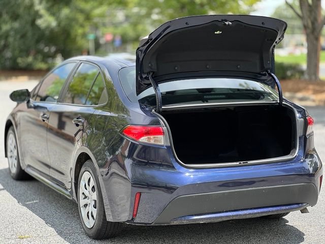 Used 2022 Toyota Corolla LE FWD image 39