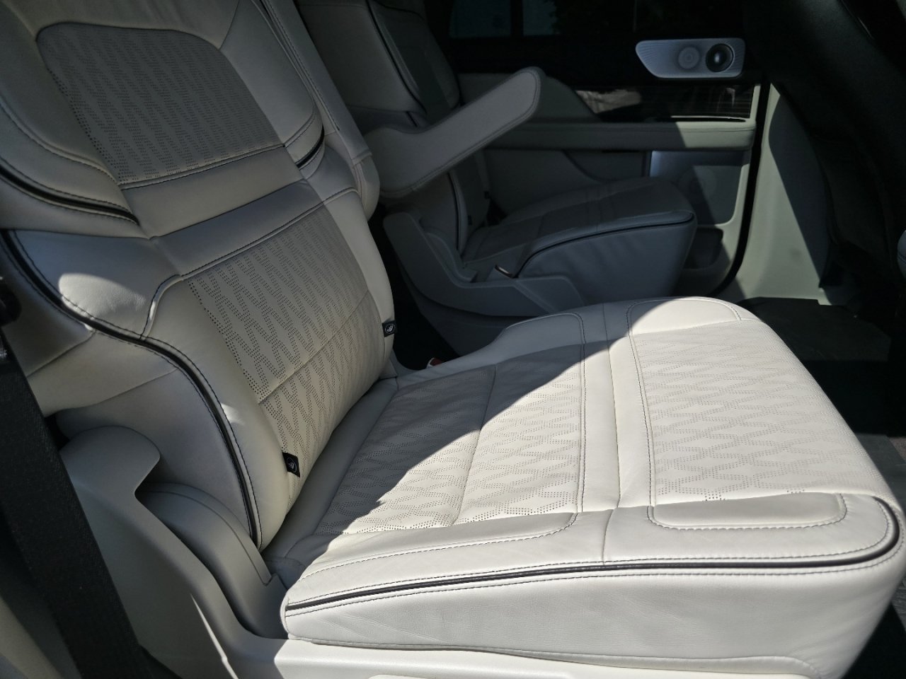 Used 2023 Lincoln Navigator Black Label AWD/4WD image 24