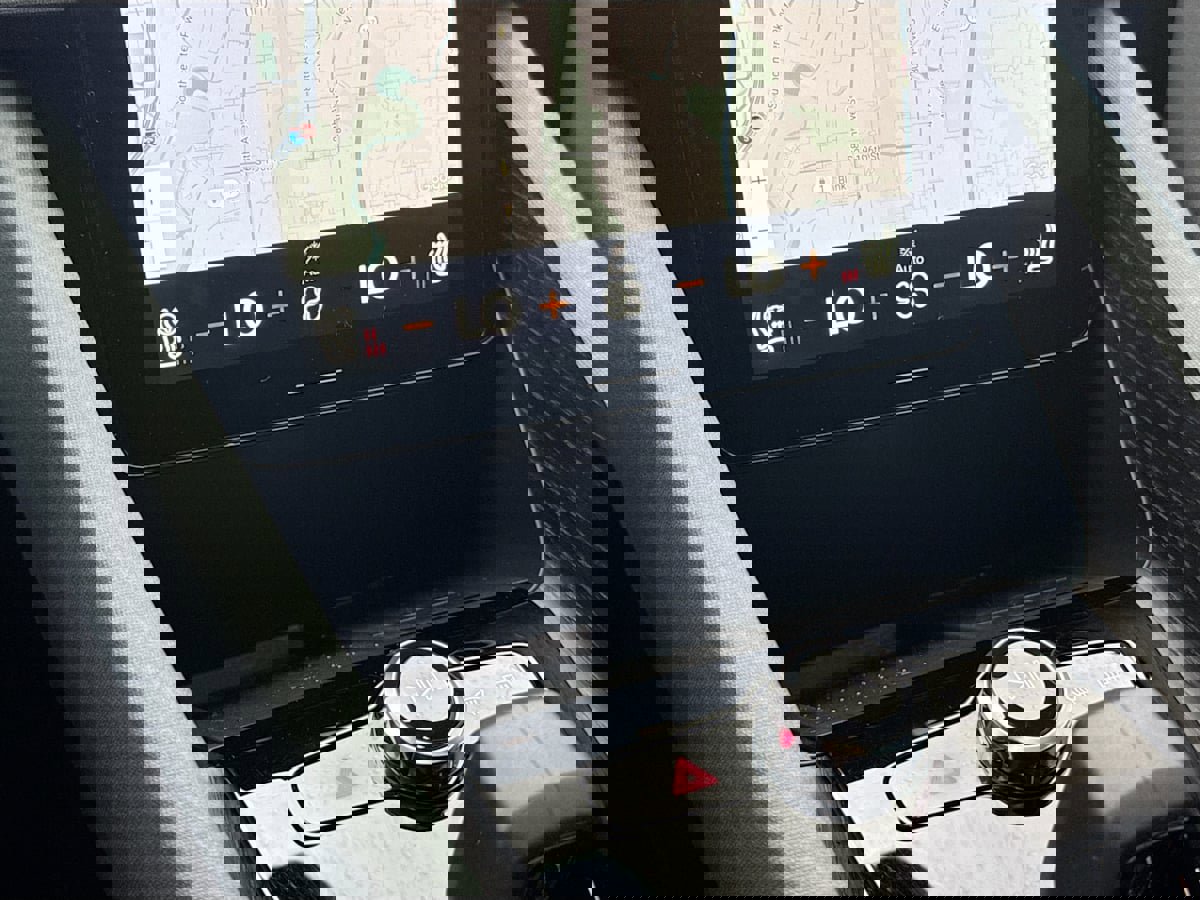 Used 2021 Polestar Polestar 2 w/ Performance Package image 16