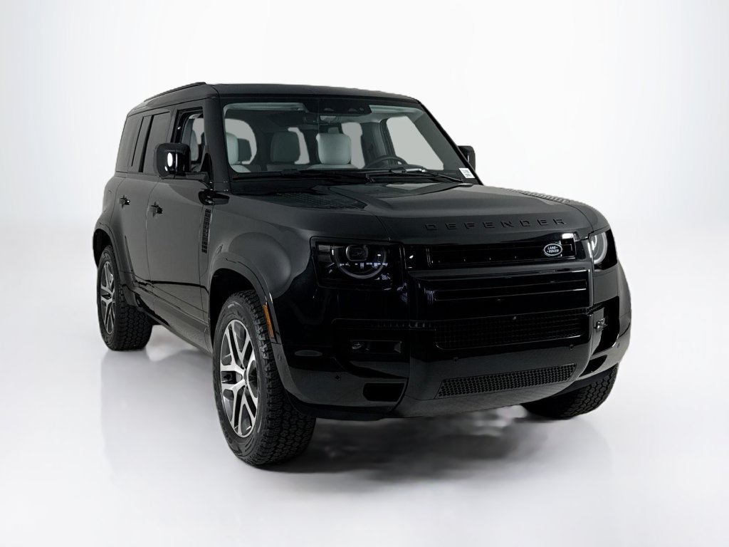 Used 2026 Land Rover Defender 110 X-Dynamic SE AWD/4WD image 7