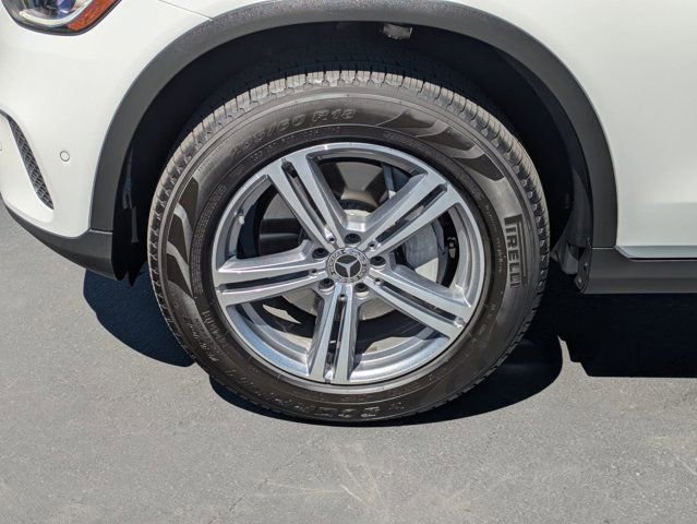 Used 2022 Mercedes-Benz GLC 300 4MATIC image 9