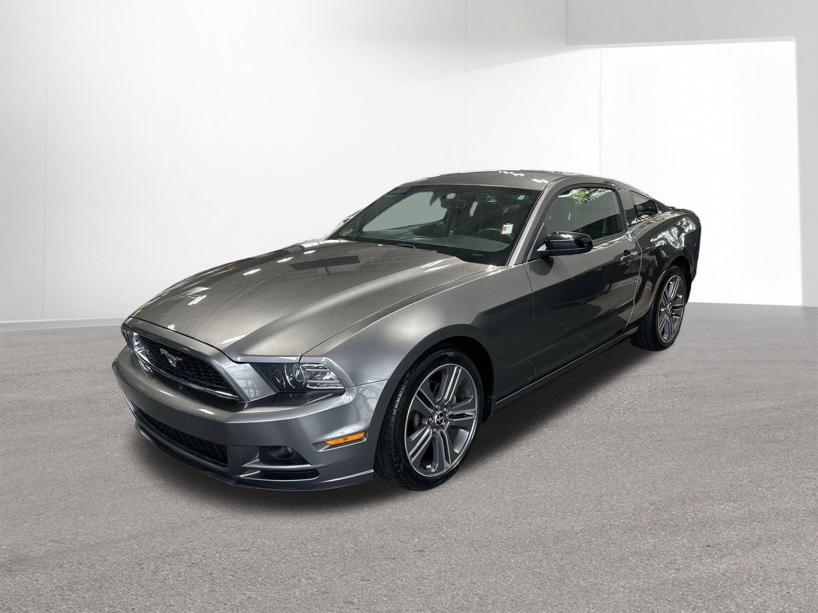 Used 2013 Ford Mustang Coupe w/ V6 Performance Pkg RWD image 9