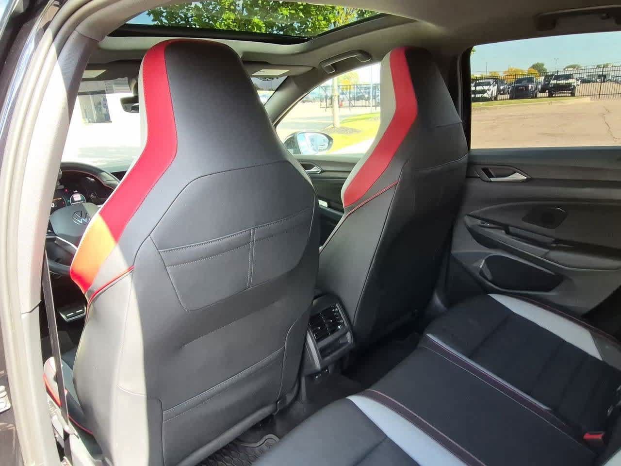 Used 2024 Volkswagen GTI SE FWD image 18