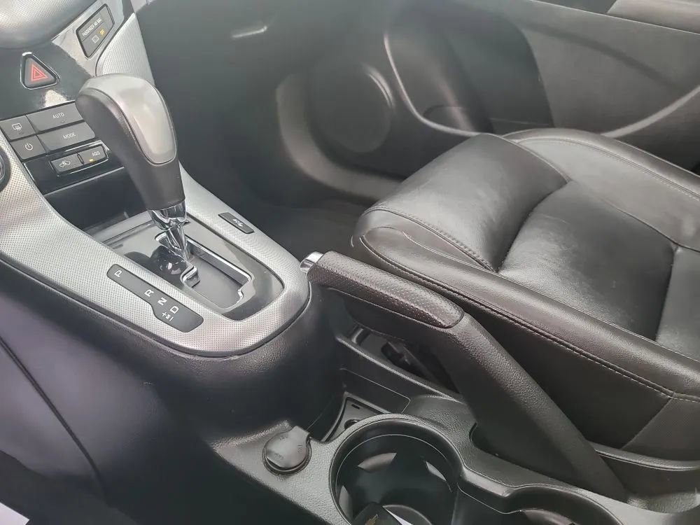 Used 2014 Chevrolet Cruze LTZ w/ Enhanced Safety Package FWD image 17
