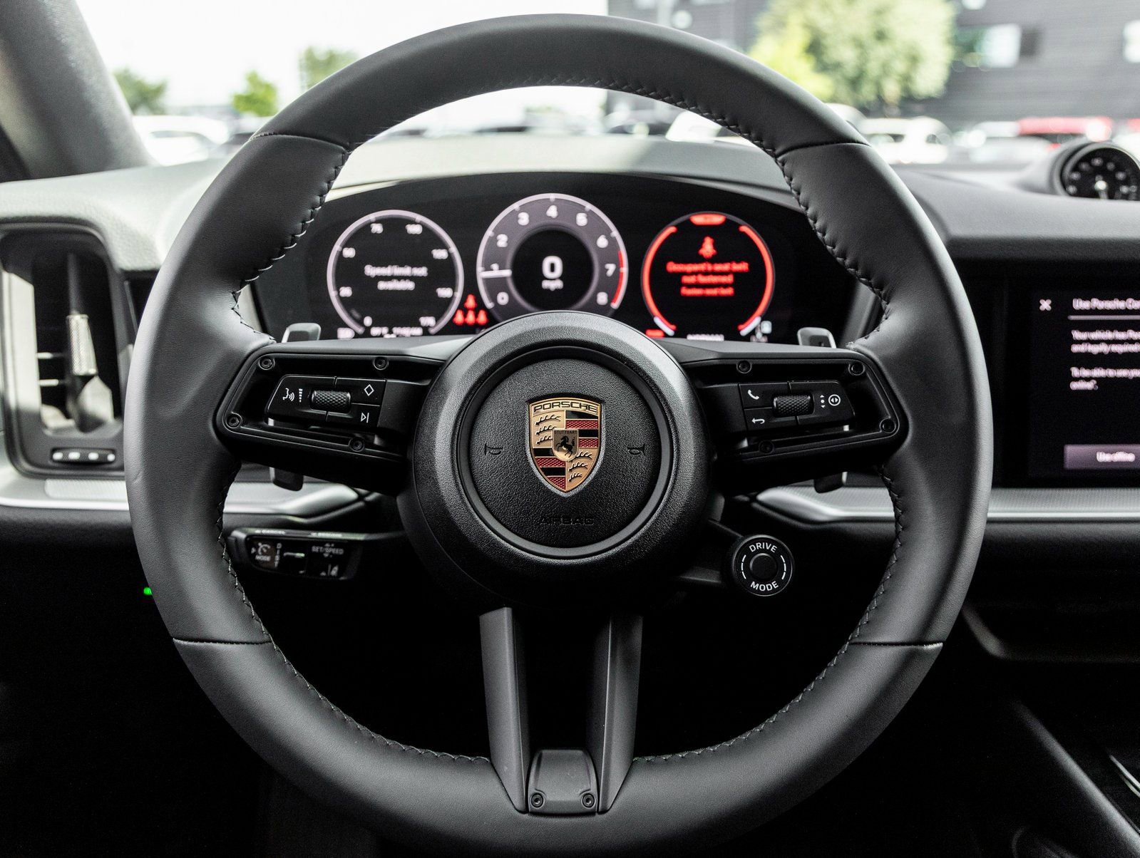 Certified 2025 Porsche Cayenne Coupe image 24