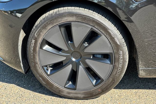 Used 2025 Tesla Model 3 Long Range image 41
