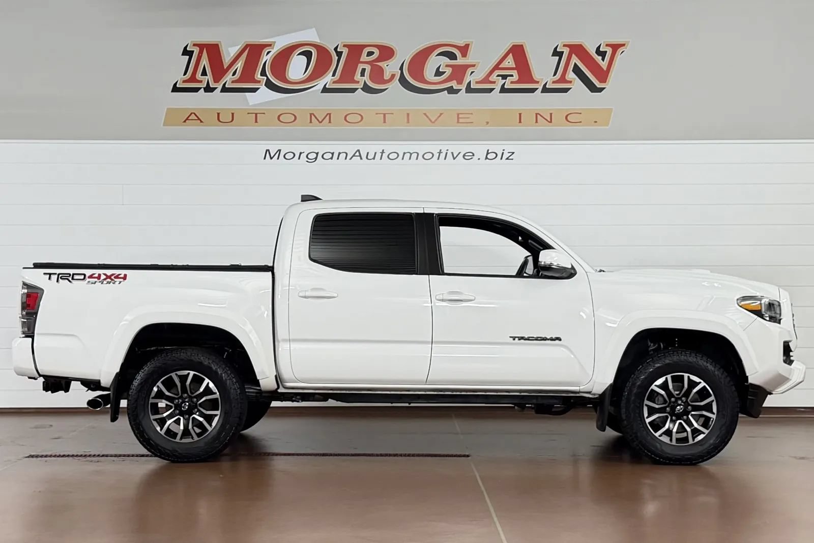 Used 2023 Toyota Tacoma TRD Sport AWD/4WD image 2