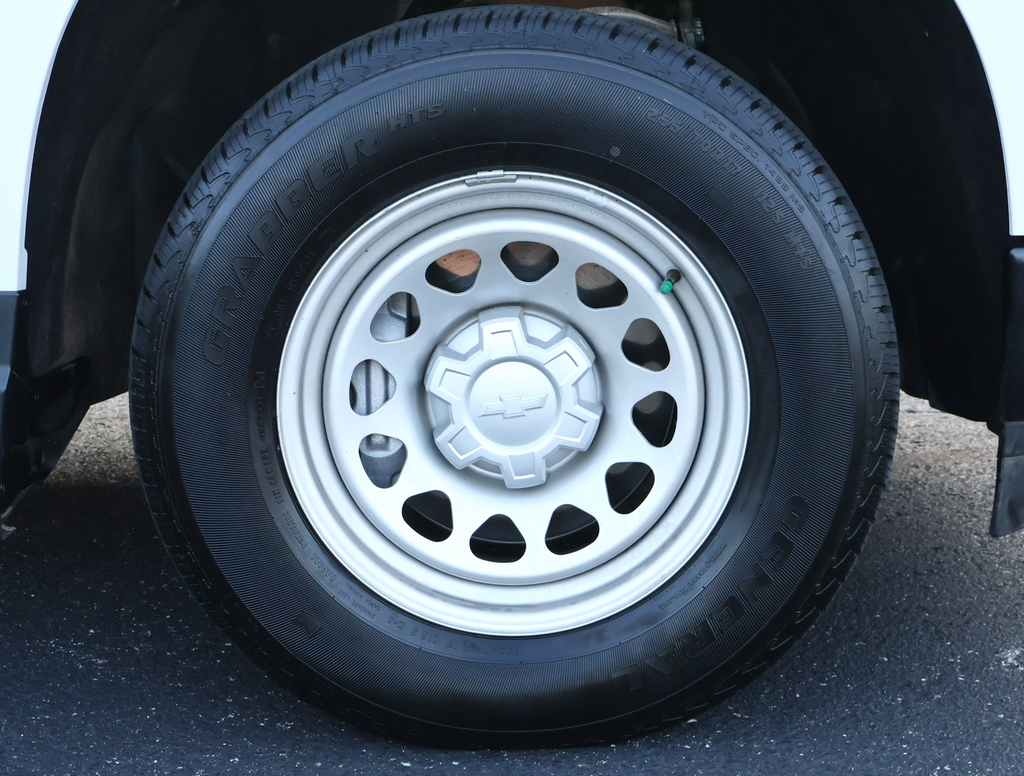 Used 2025 Chevrolet Silverado 1500 W/T RWD image 17