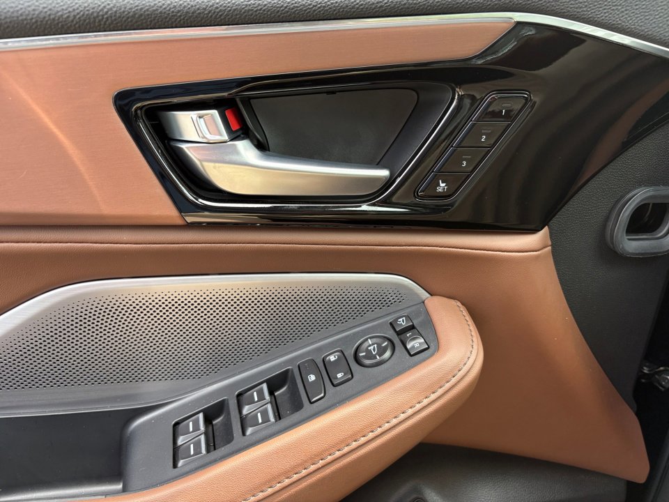 Certified 2026 Acura MDX w/ Technology Package image 13