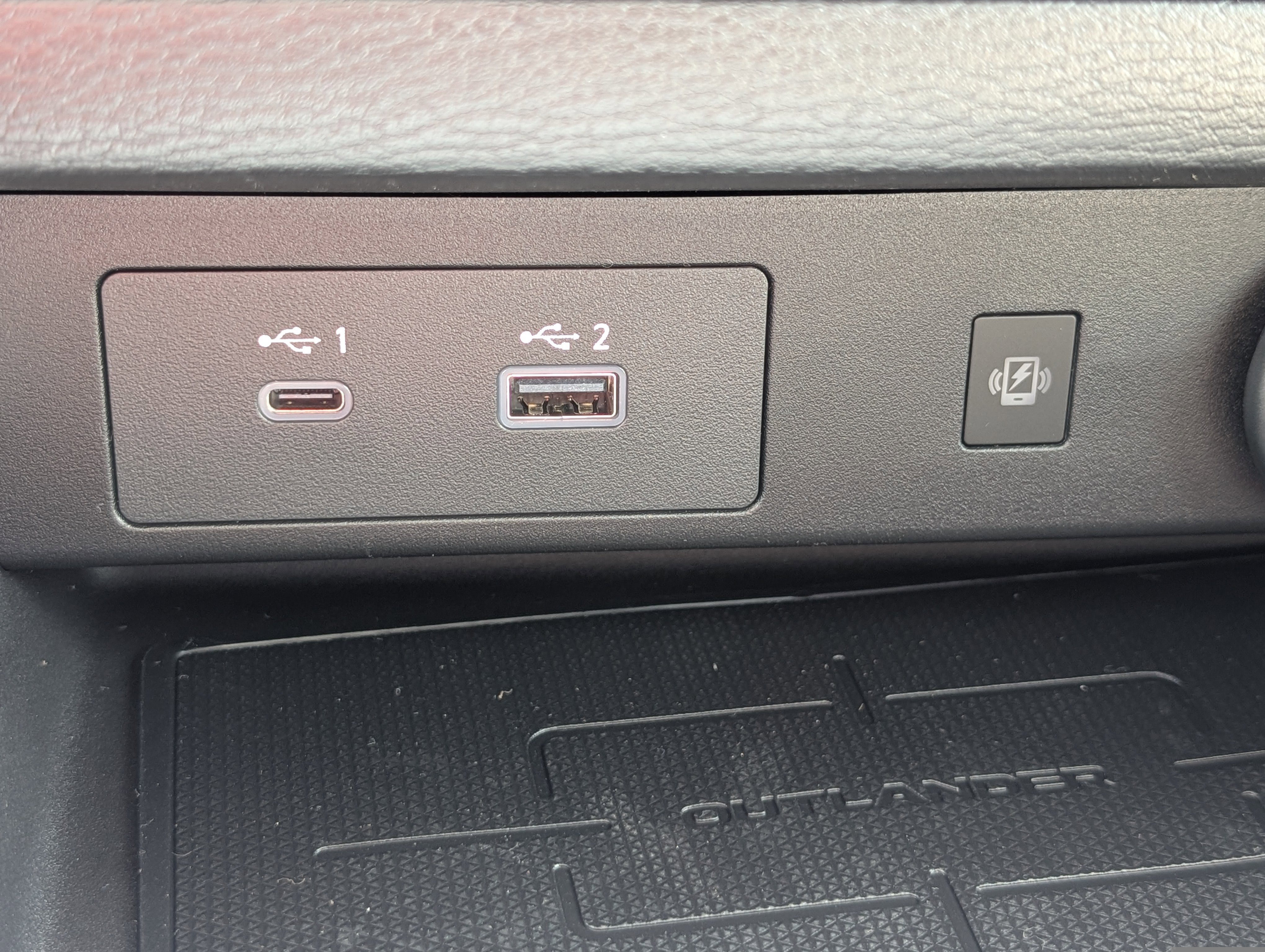 New 2025 Mitsubishi Outlander SEL image 32