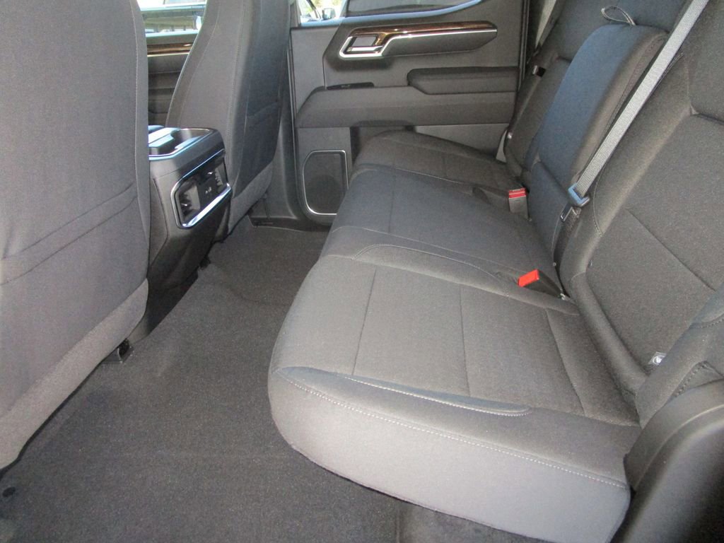 New 2026 GMC Sierra 1500 Elevation image 16