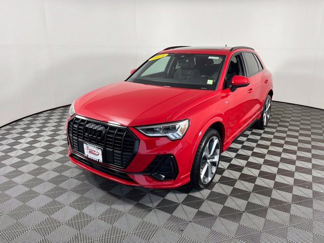 Used 2021 Audi Q3 2.0T Premium Plus w/ Premium Plus Package AWD/4WD image 3