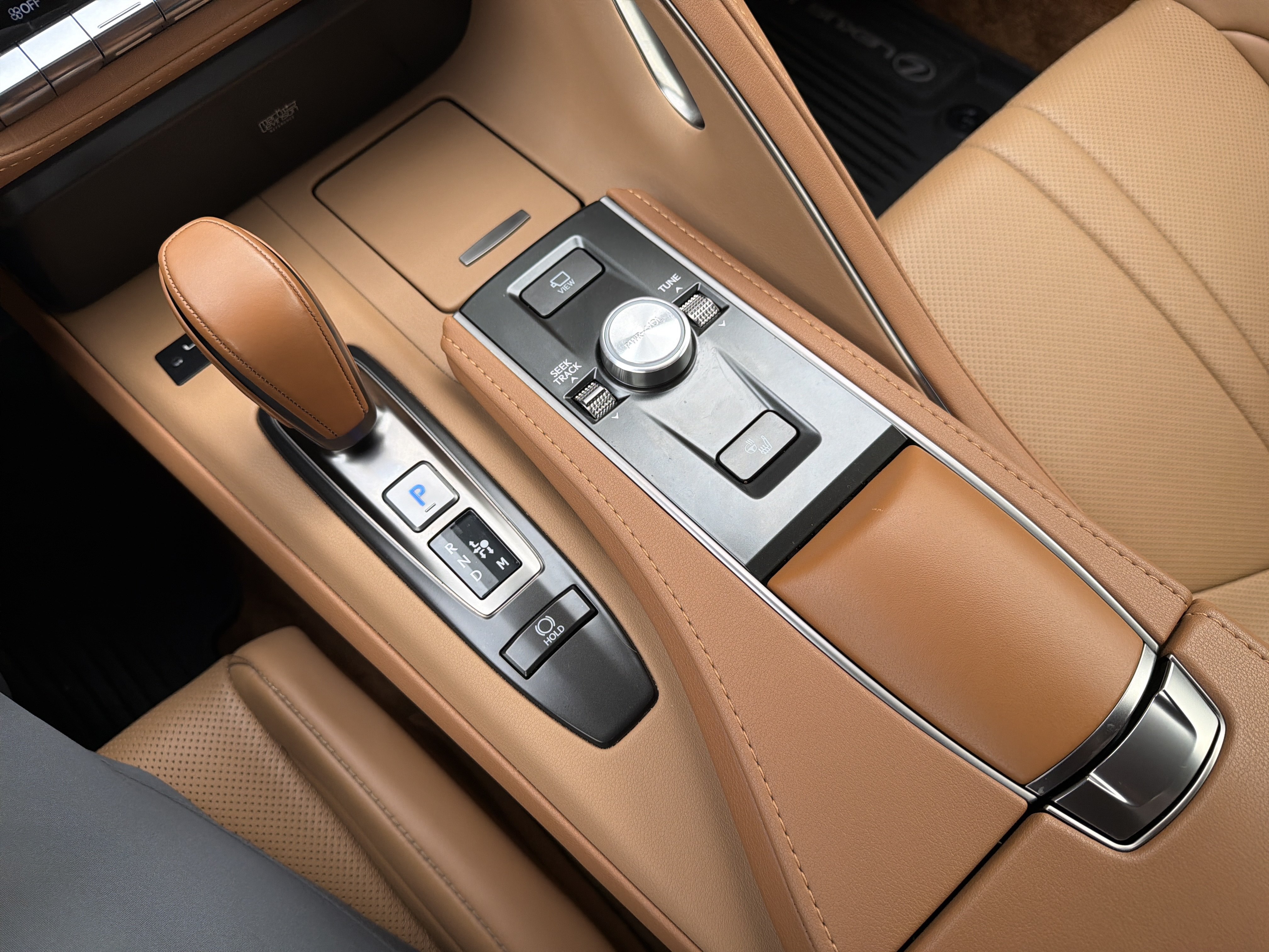 Used 2024 Lexus LC 500 Convertible w/ Bespoke Build Package RWD image 18