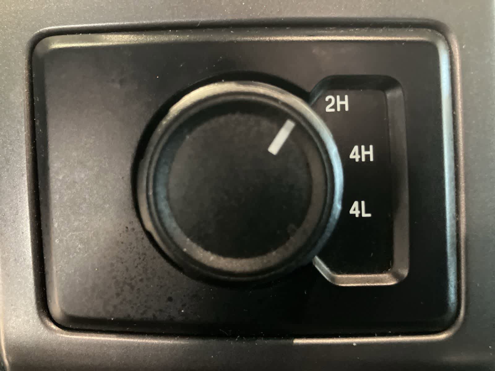 Used 2019 Ford F150 XLT w/ Equipment Group 302A Luxury AWD/4WD image 18