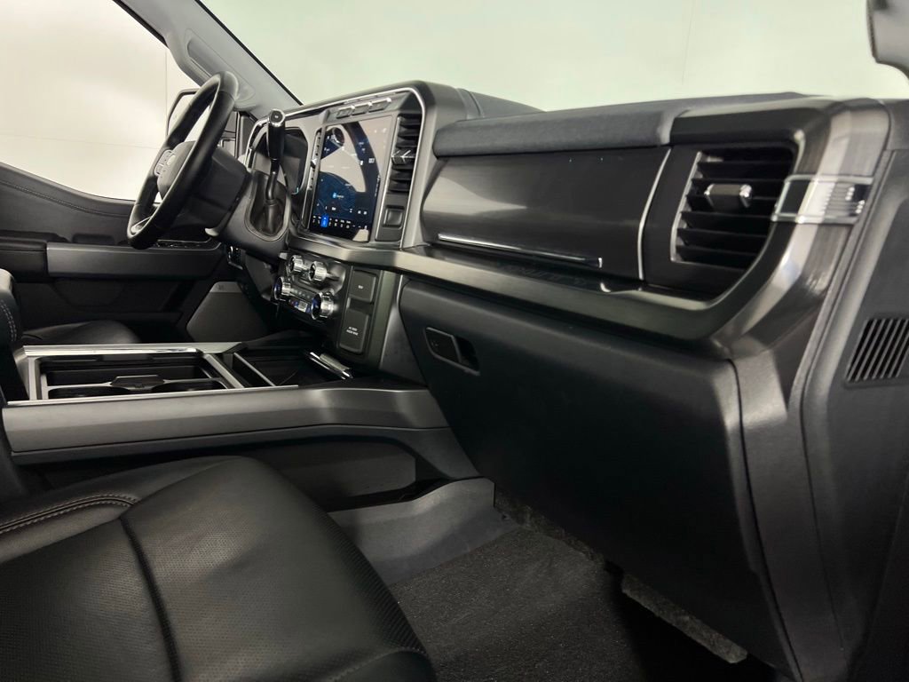 Used 2024 Ford F250 Lariat image 32