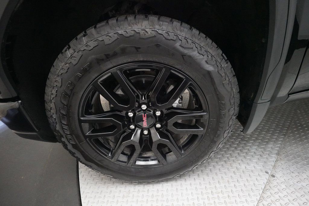 Used 2025 GMC Sierra 1500 Elevation image 26