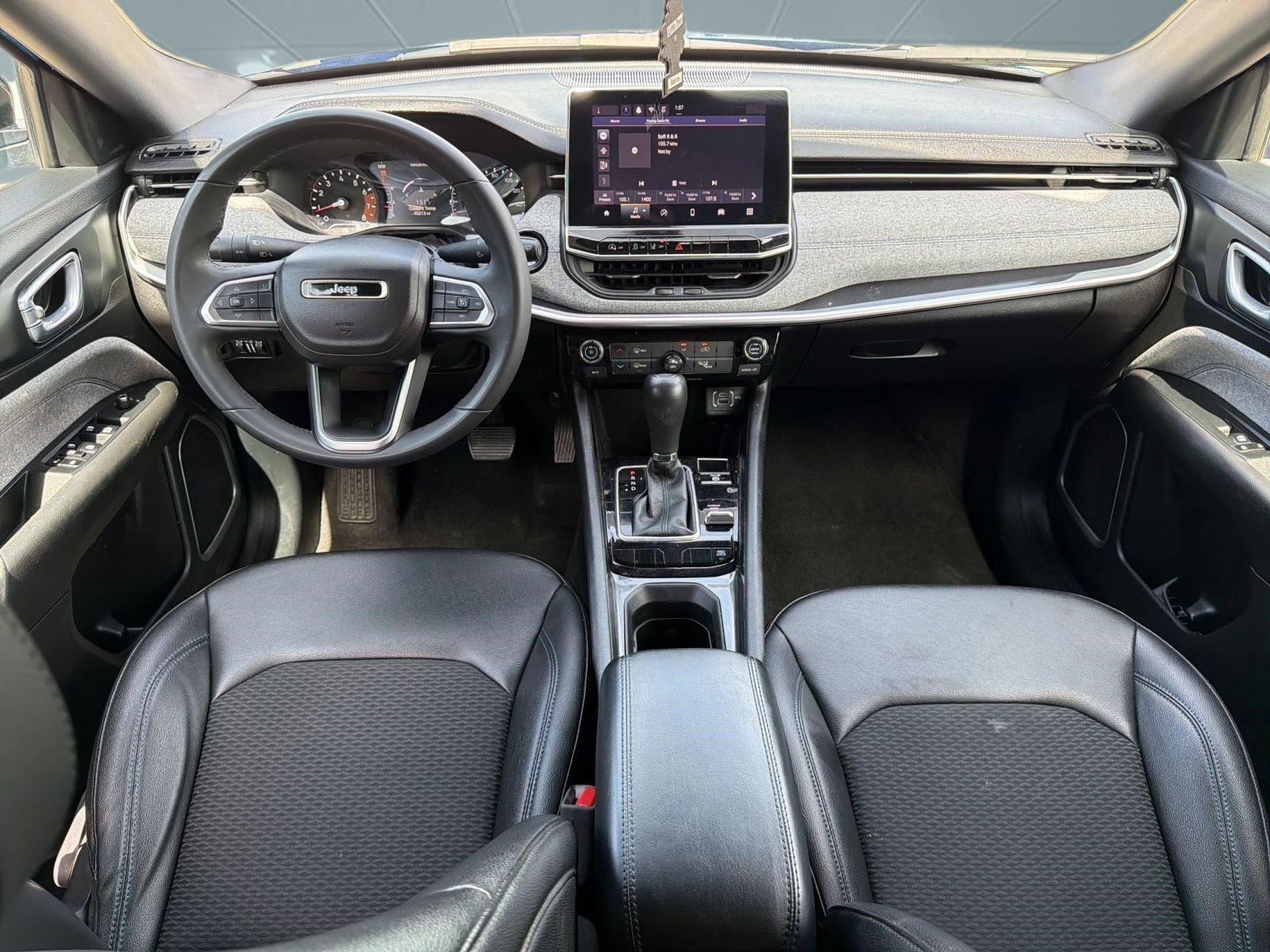 Used 2024 Jeep Compass Latitude image 14