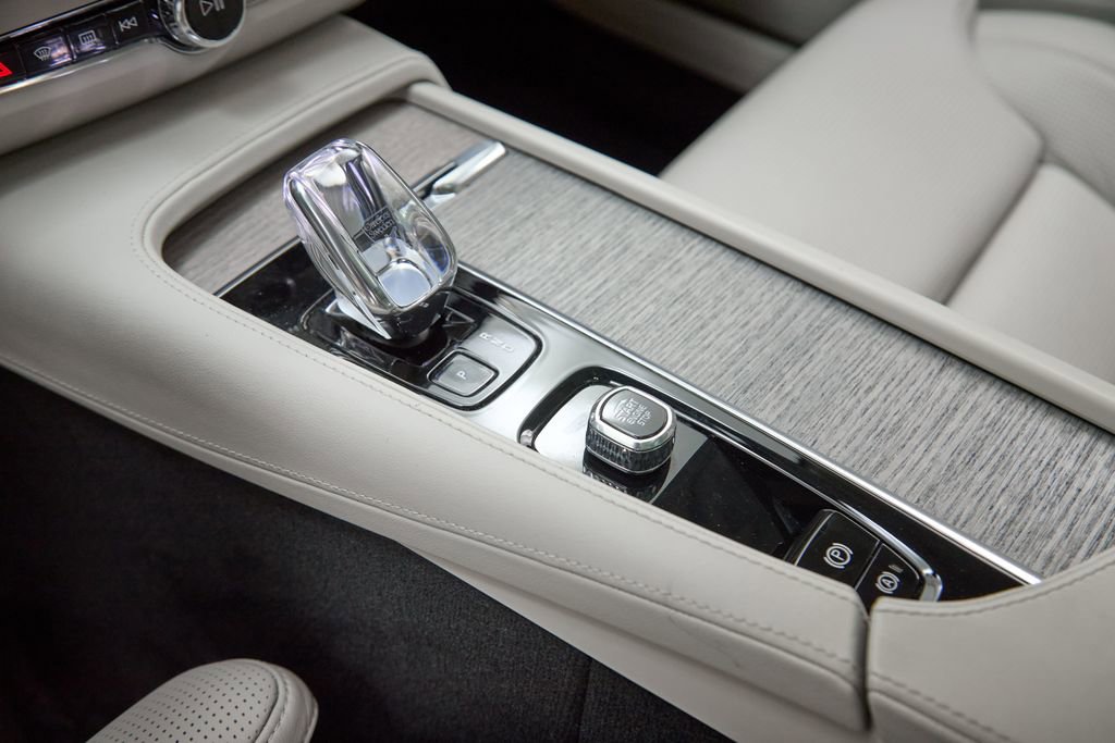 Certified 2023 Volvo S90 B6 Ultimate image 18