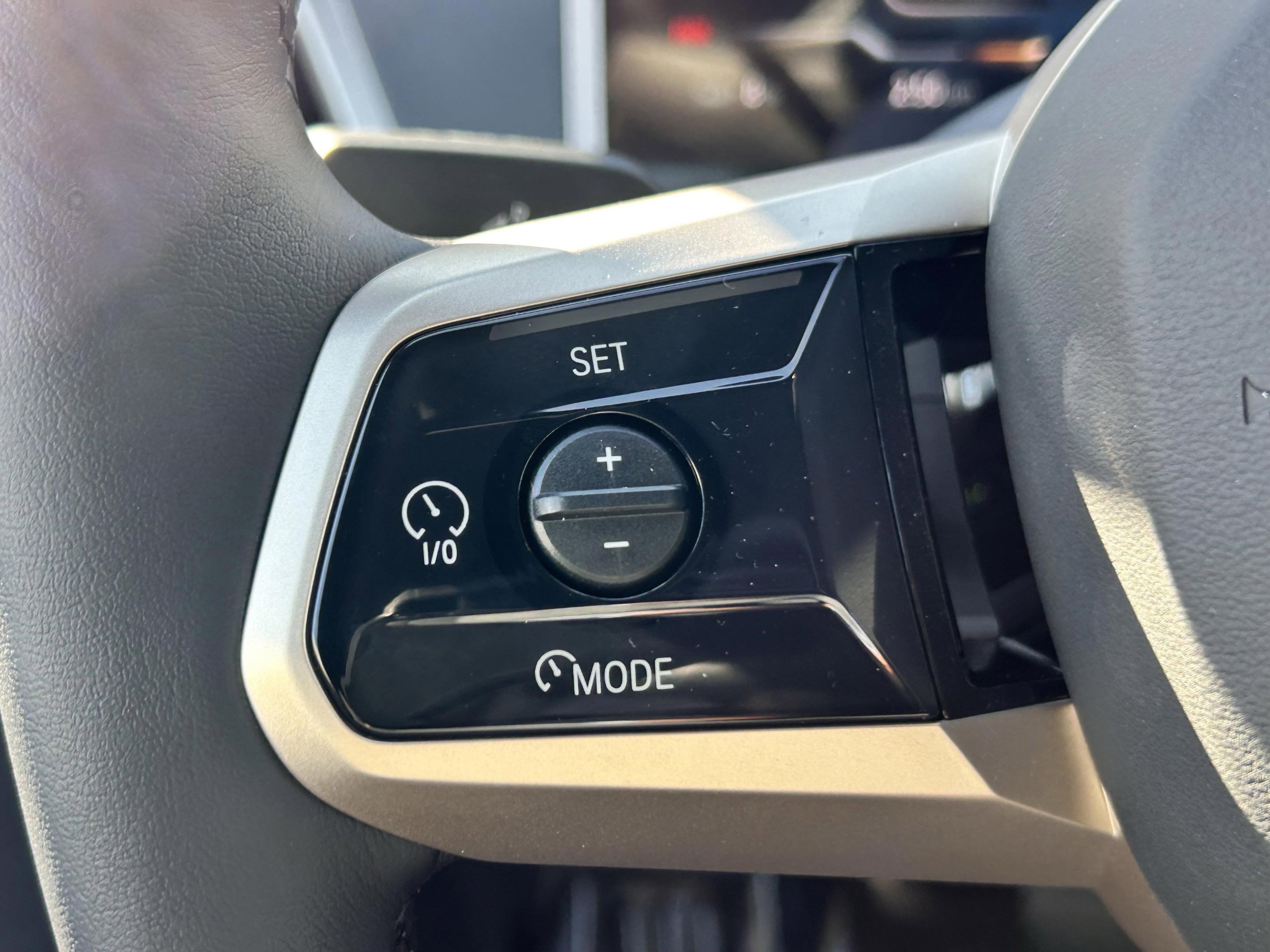 New 2026 BMW iX xDrive45 image 10