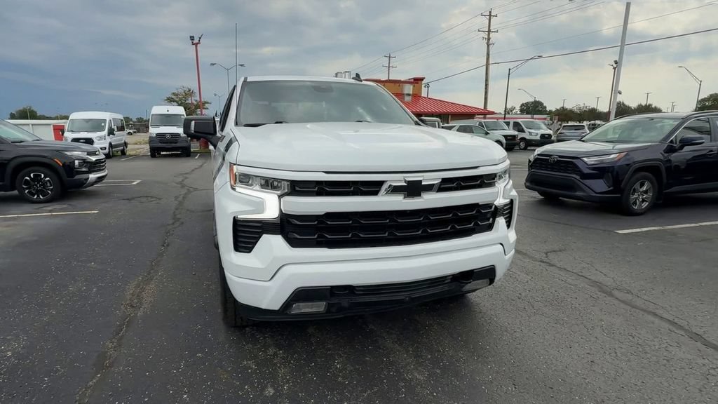 Used 2022 Chevrolet Silverado 1500 RST AWD/4WD image 3