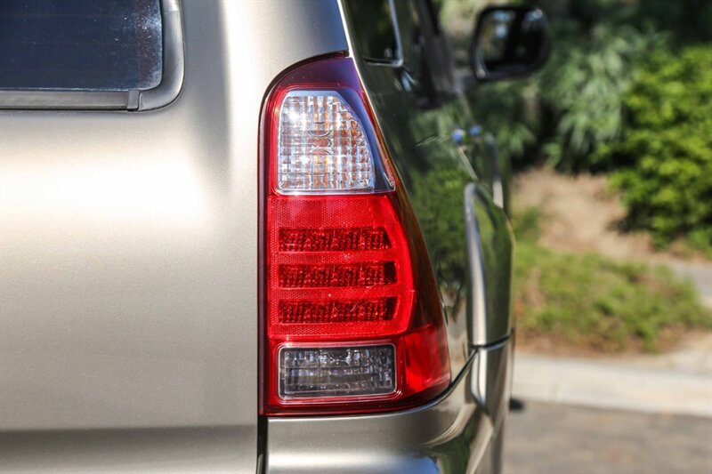 Used 2006 Toyota 4Runner SR5 RWD image 30