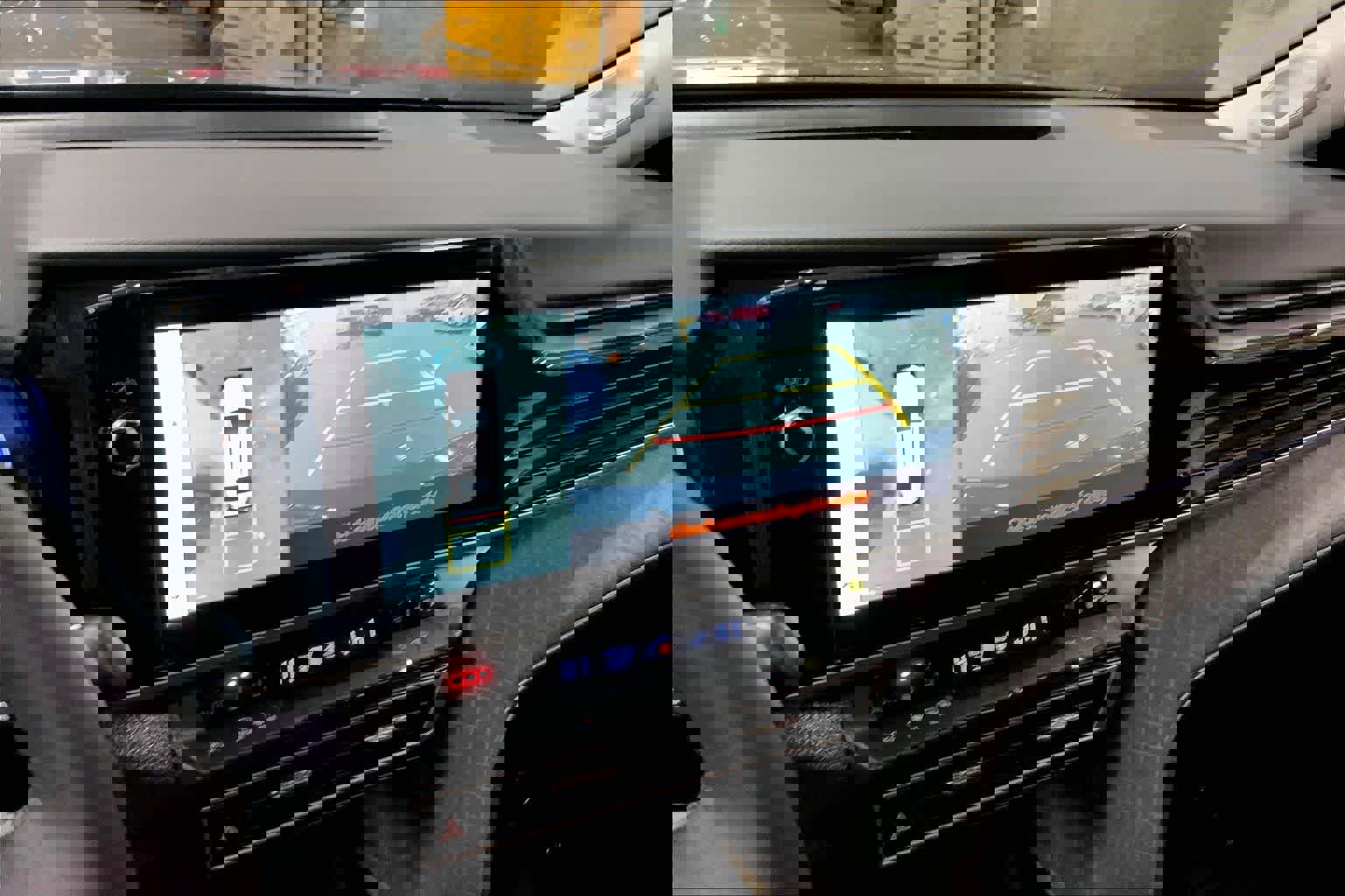 Used 2025 Toyota Camry XLE w/ Premium Plus Package image 27