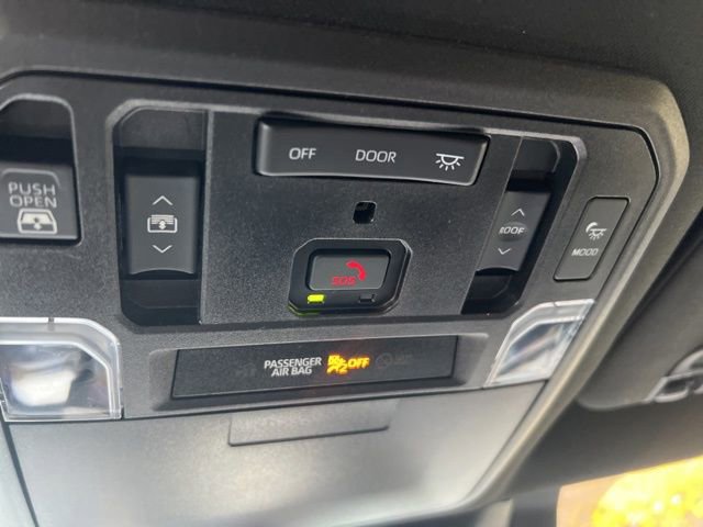 Used 2023 Toyota Tundra Platinum image 22