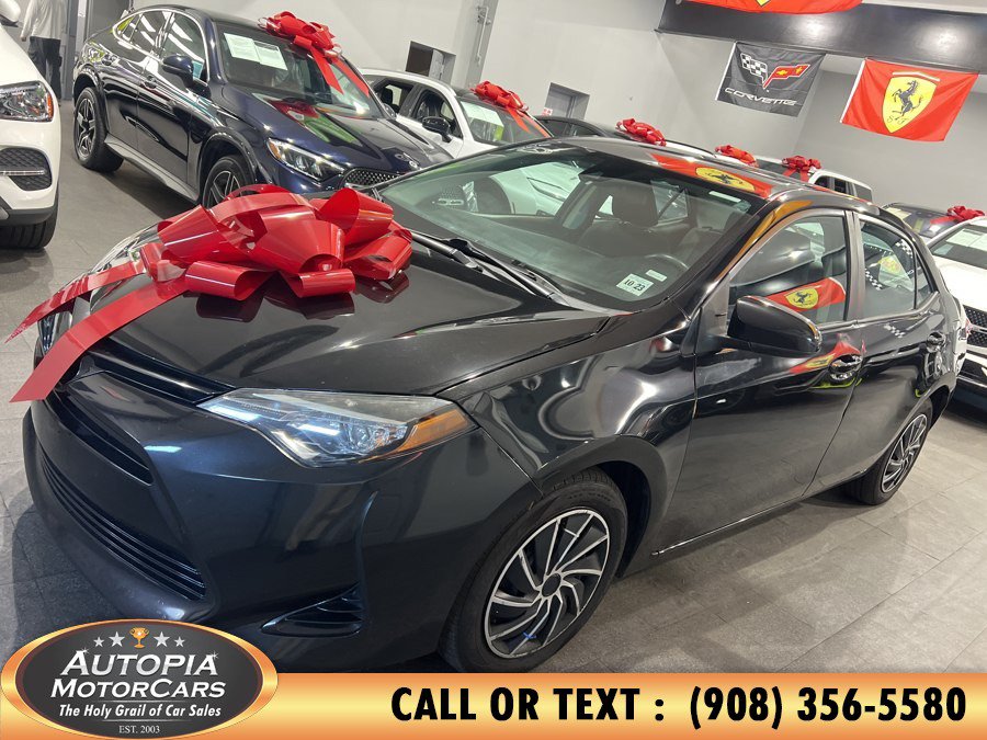 Used 2018 Toyota Corolla LE FWD image 2