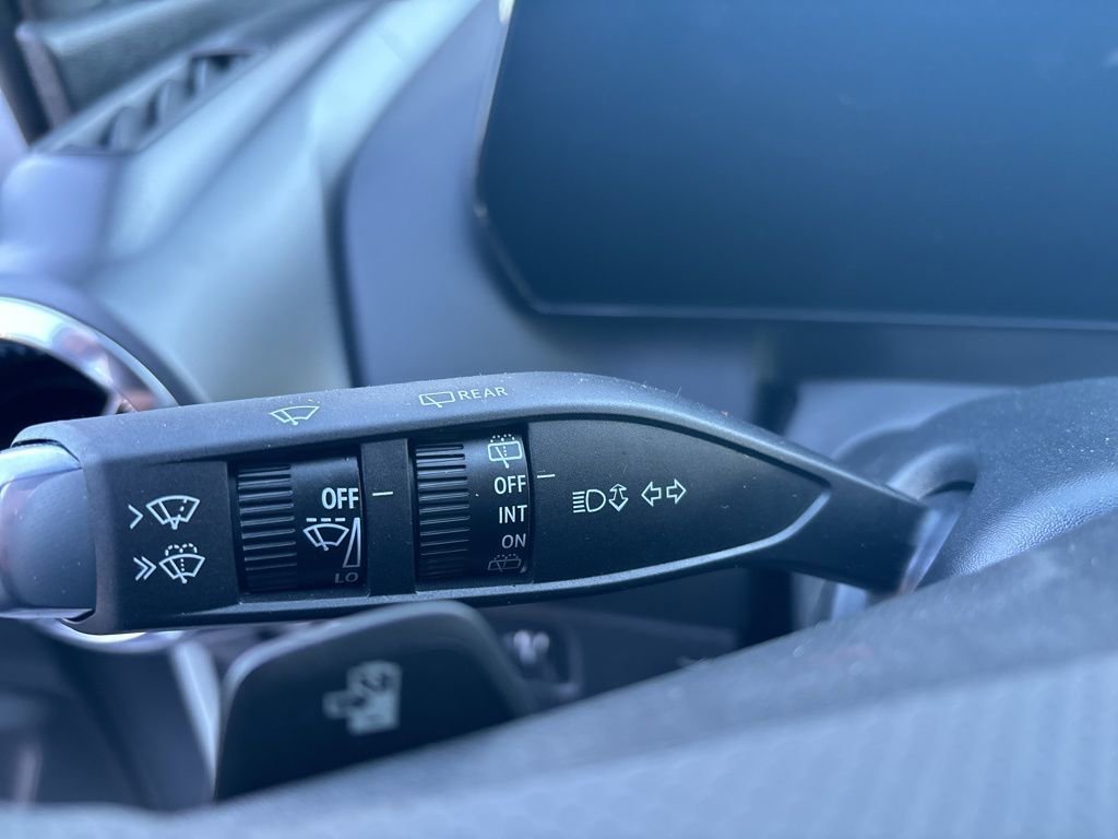 New 2026 Chevrolet Equinox EV LT image 17