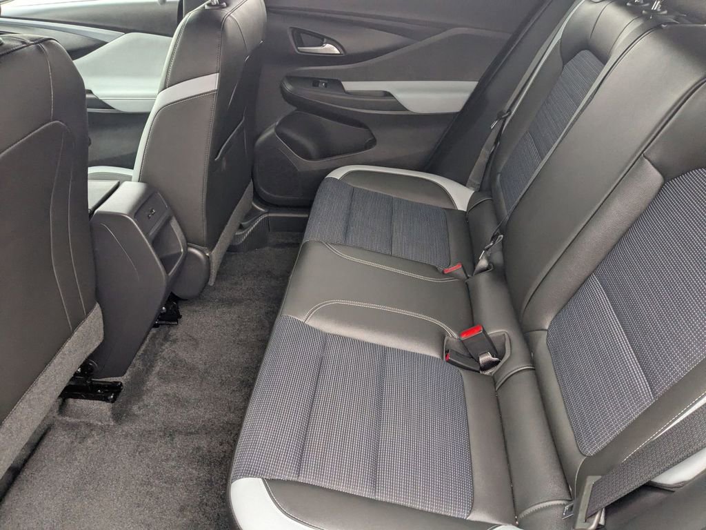 Used 2024 Buick Envista Preferred image 32