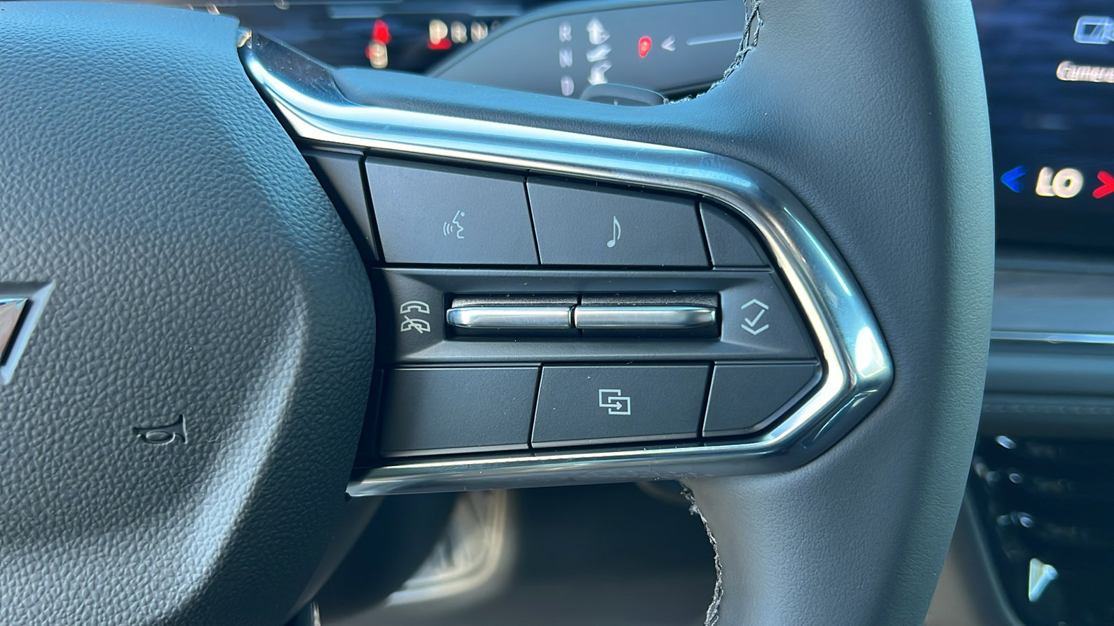 New 2026 Chevrolet Suburban LS image 26