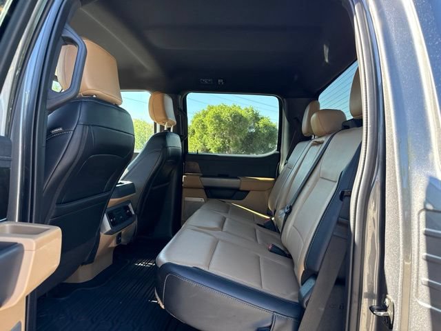 Used 2025 Ford F350 Lariat w/ Black Appearance Package AWD/4WD image 23