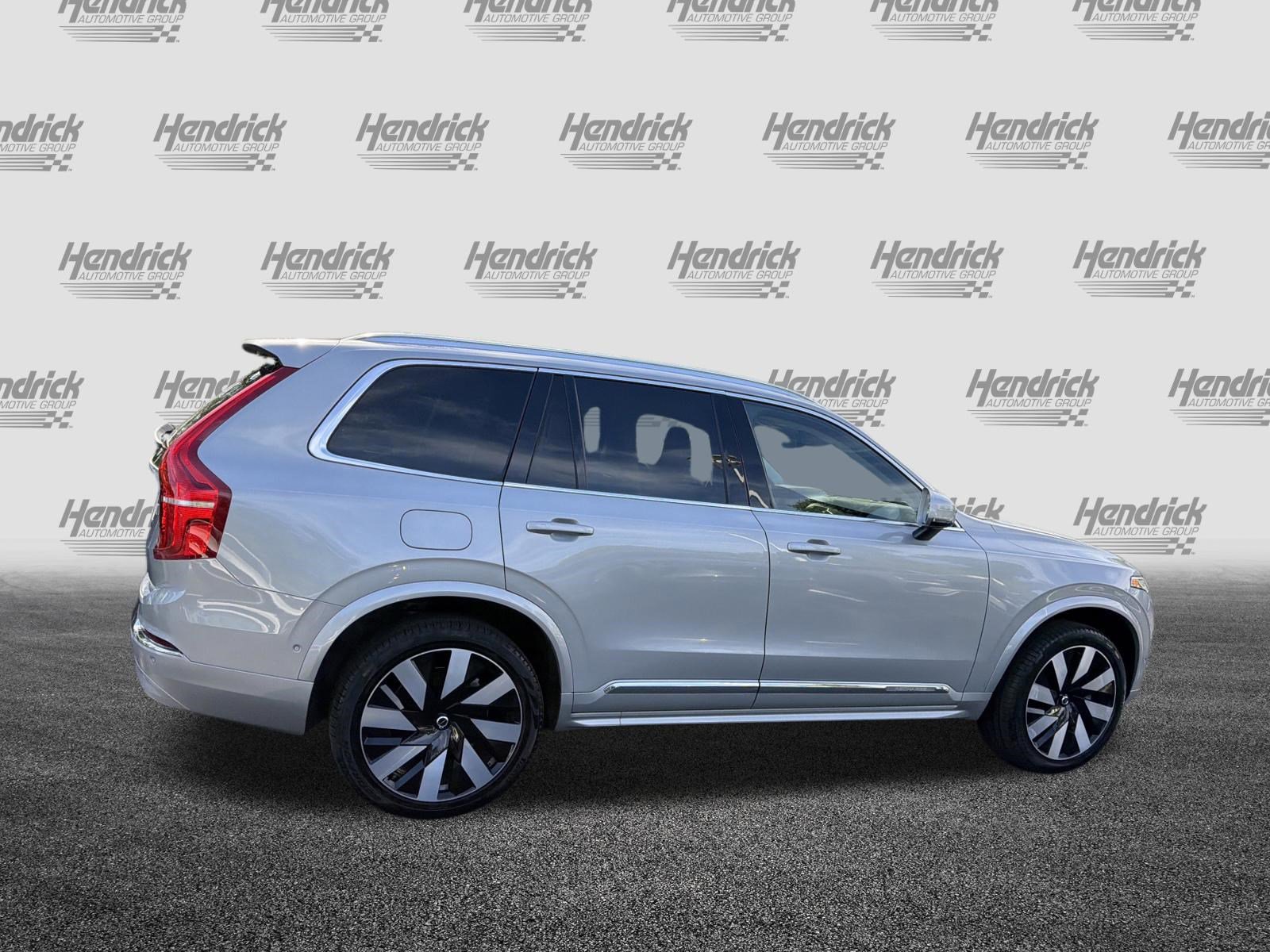Certified 2024 Volvo XC90 T8 Ultimate w/ Protection Package Premier image 11