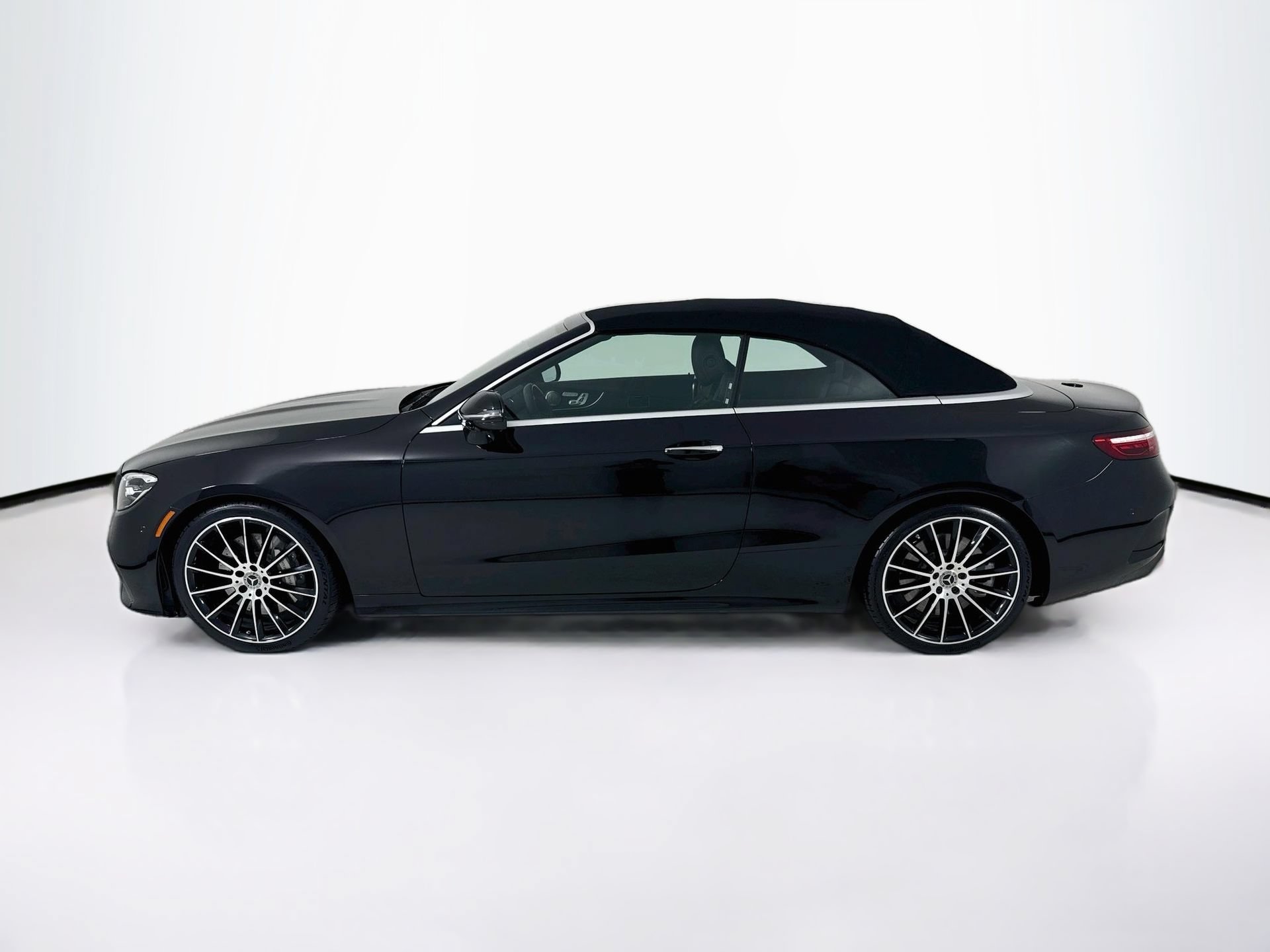 Used 2023 Mercedes-Benz E 450 Cabriolet image 5
