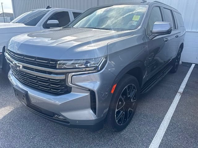 Used 2022 Chevrolet Suburban RST w/ Sport Performance Package