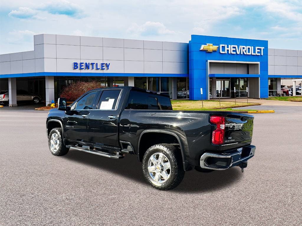 Used 2022 Chevrolet Silverado 2500 LTZ w/ LTZ Premium Package image 3