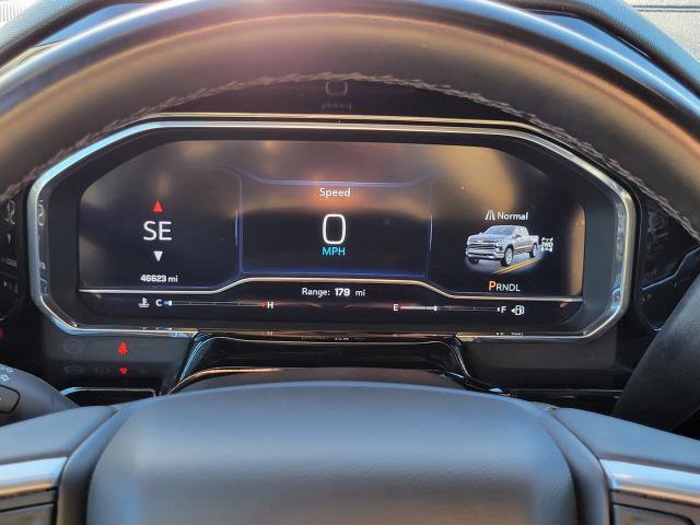 Used 2025 Chevrolet Silverado 1500 LT AWD/4WD image 13