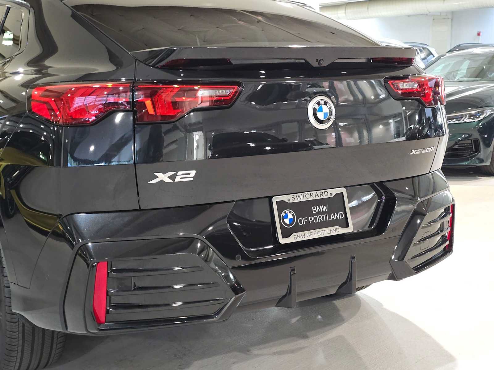 Used 2026 BMW X2 xDrive28i AWD/4WD image 13