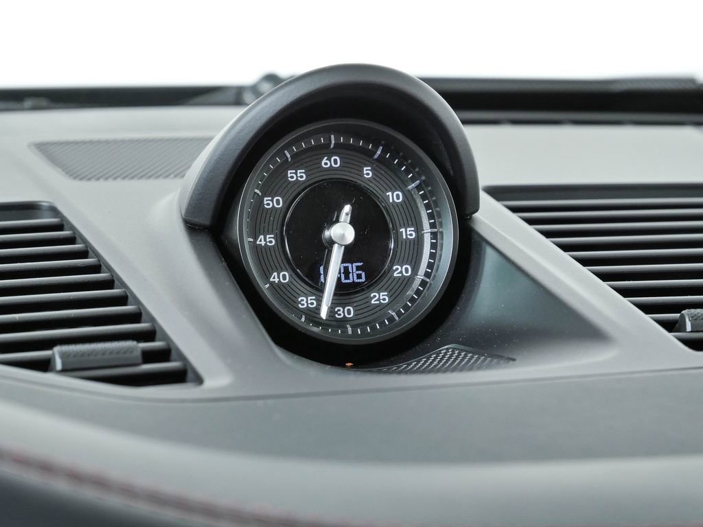 Used 2025 Porsche 911 Carrera S RWD image 13