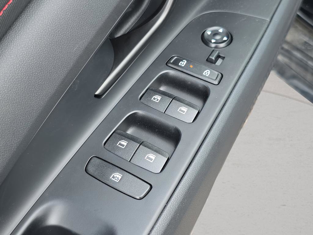 Certified 2025 Hyundai Elantra N Line FWD image 18