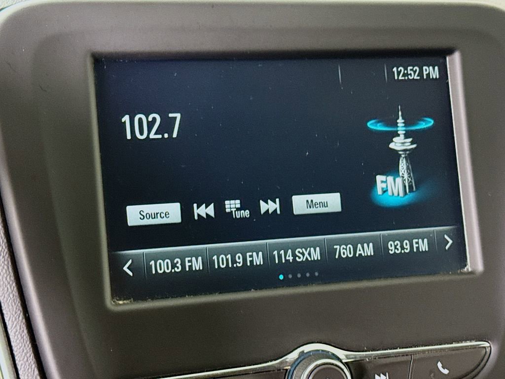 Used 2018 Chevrolet Equinox LT image 6