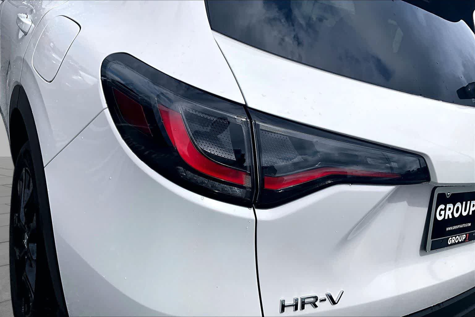 Certified 2025 Honda HR-V Sport image 28