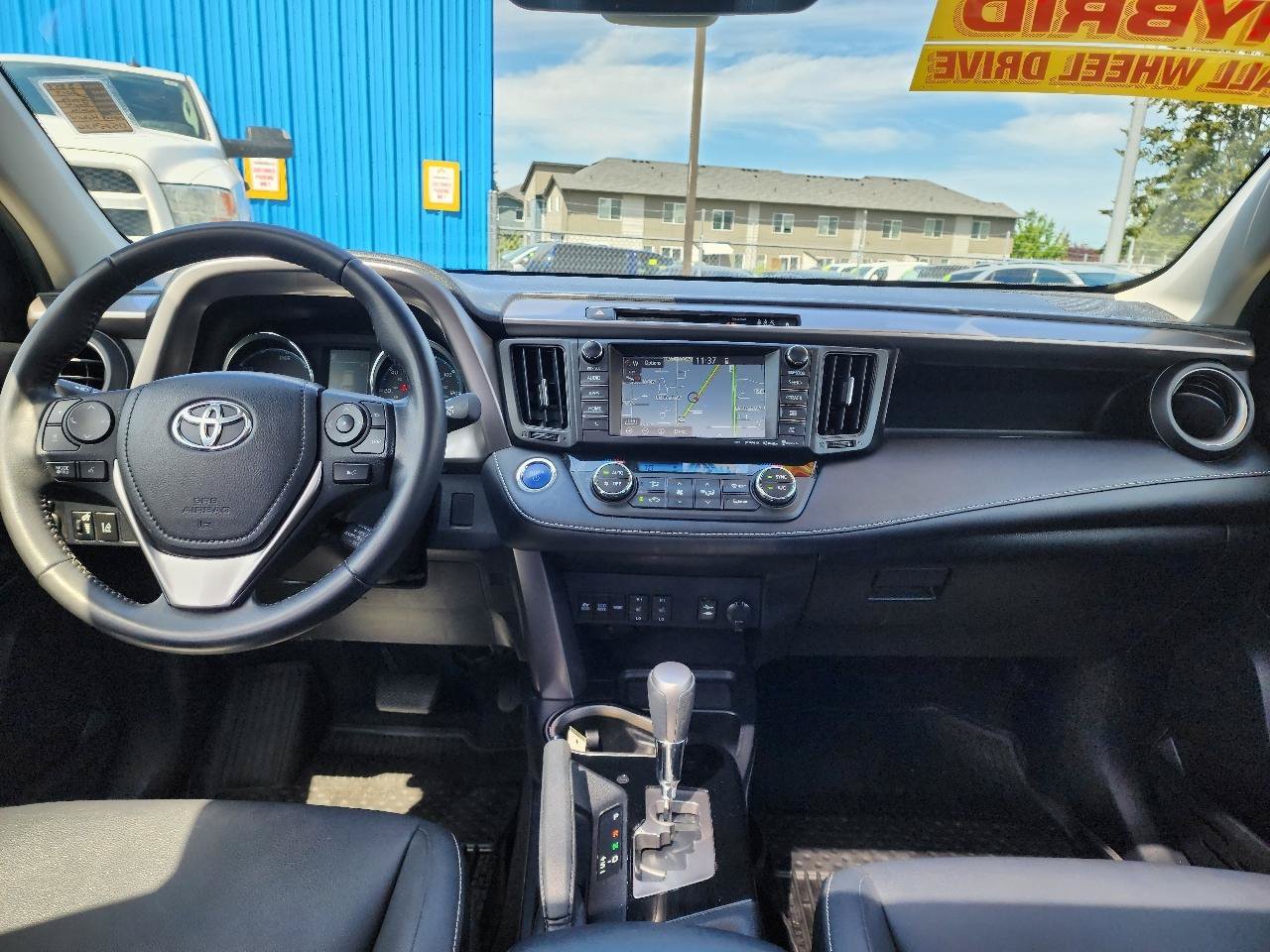 Used 2017 Toyota RAV4 Limited w/ All Weather Liner Package AWD/4WD image 16