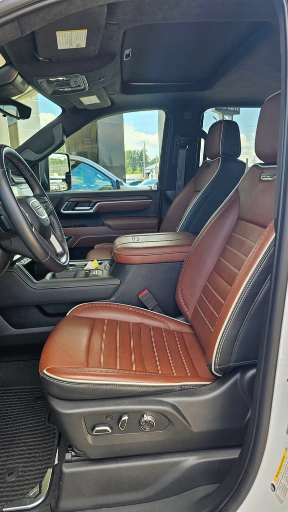 Used 2025 GMC Sierra 2500 Denali Ultimate AWD/4WD image 6
